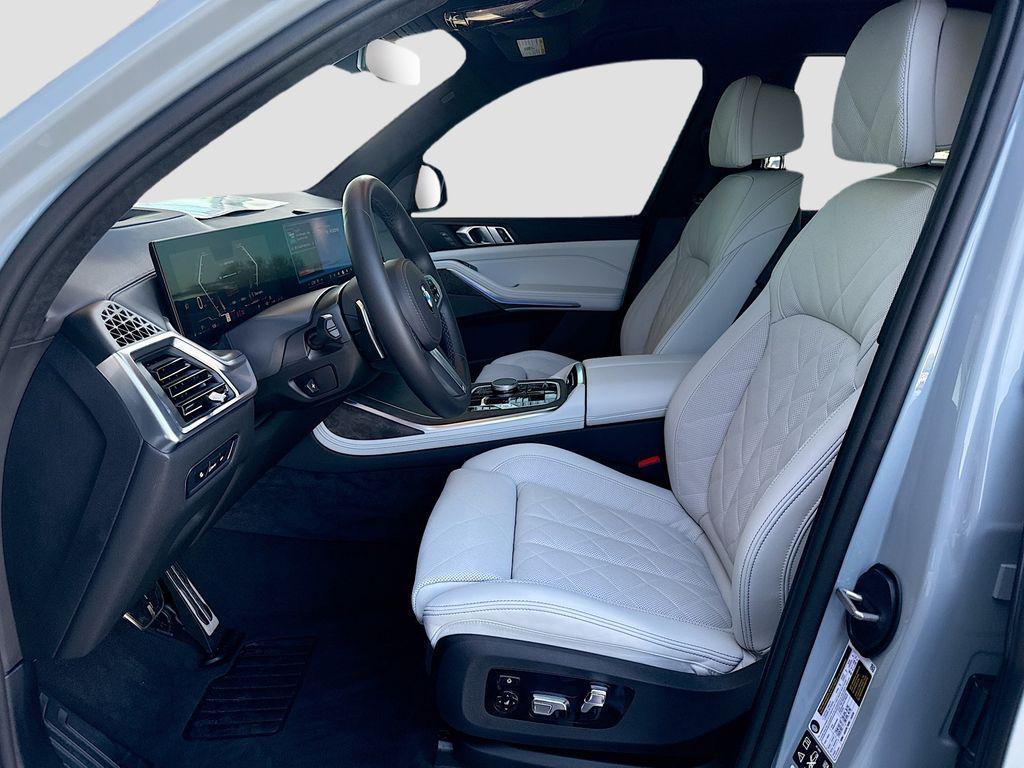 used 2026 BMW X7 car, priced at $83,054