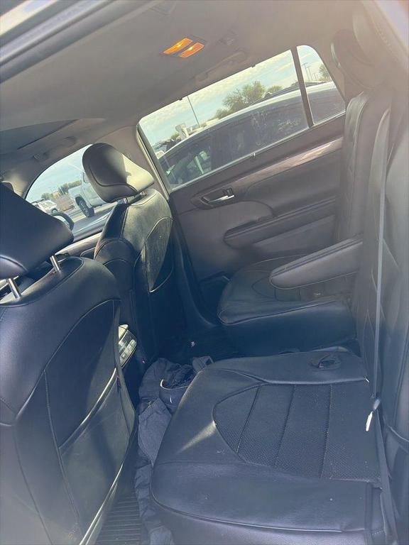 used 2021 Toyota Highlander car, priced at $27,369