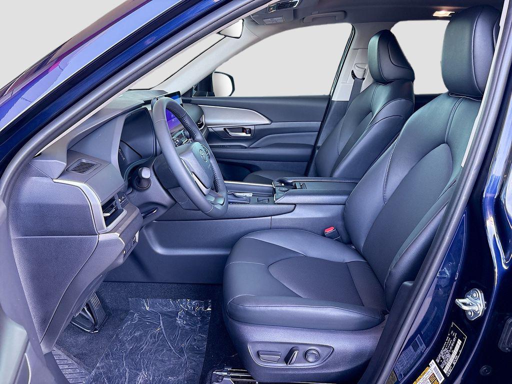 new 2026 Toyota Grand Highlander Hybrid car, priced at $52,168