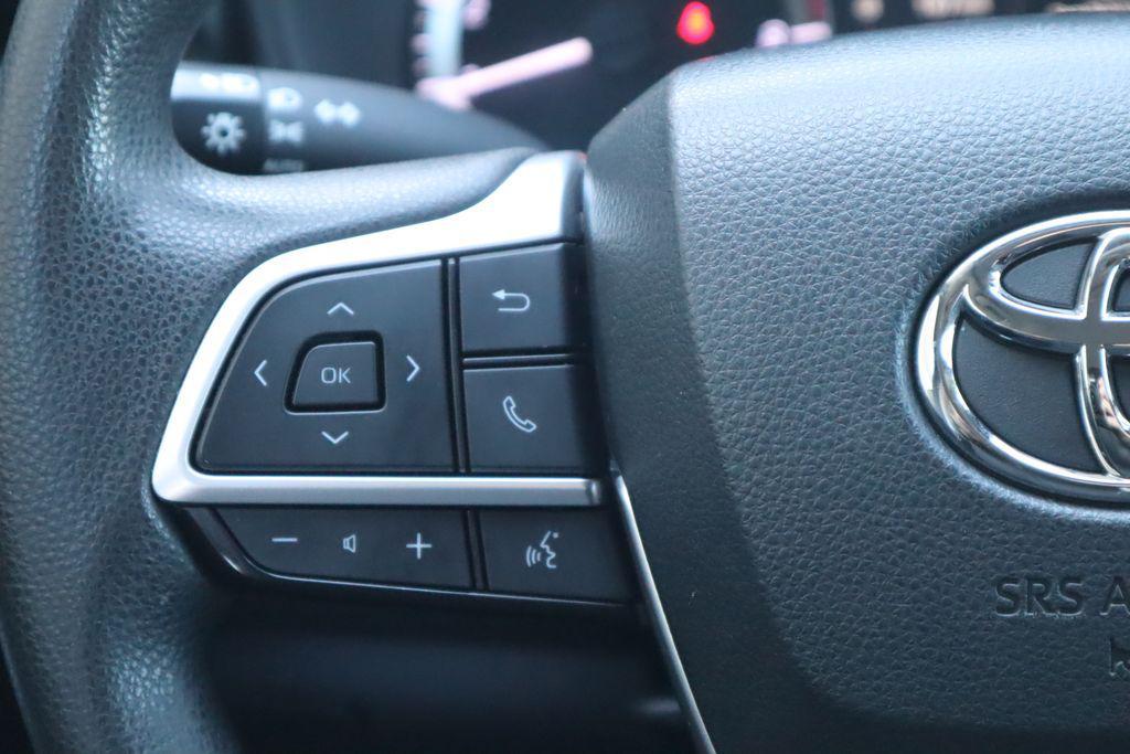 used 2023 Toyota Highlander car, priced at $32,536