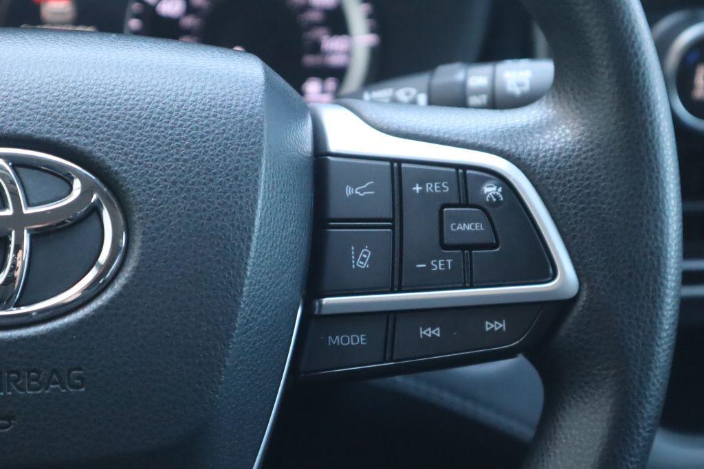 used 2023 Toyota Highlander car, priced at $32,536