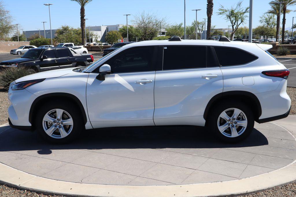 used 2023 Toyota Highlander car, priced at $32,536