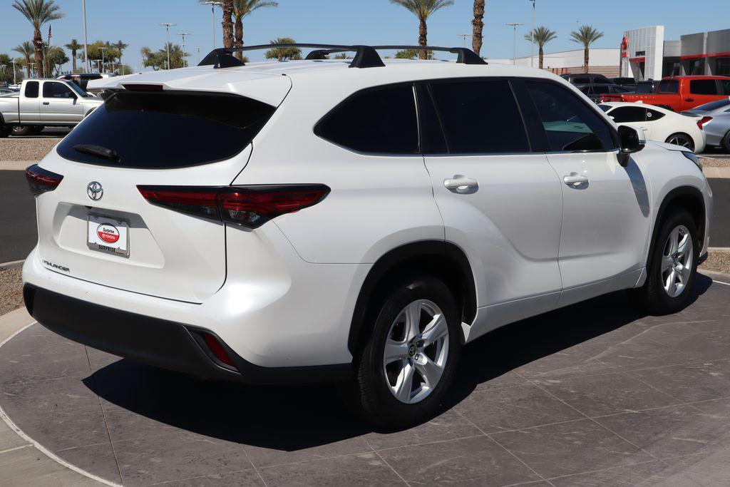used 2023 Toyota Highlander car, priced at $32,536