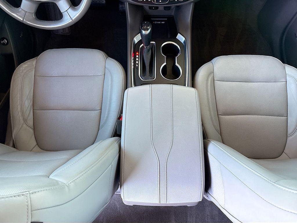 used 2019 Chevrolet Traverse car, priced at $21,719
