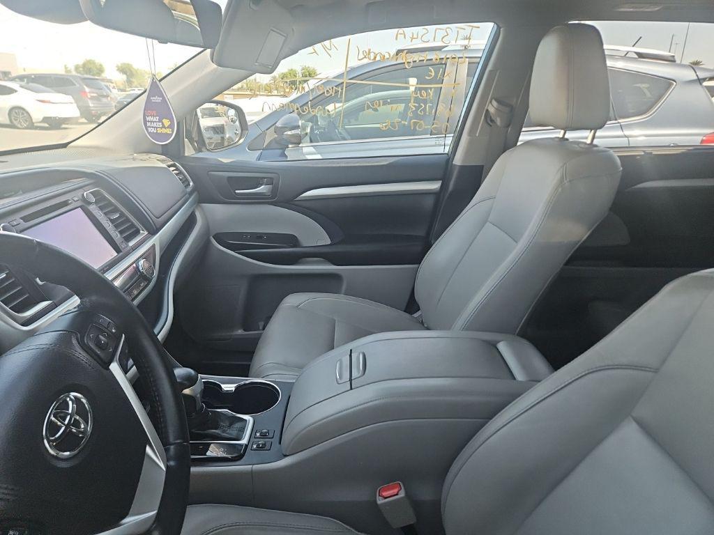 used 2018 Toyota Highlander car, priced at $25,993