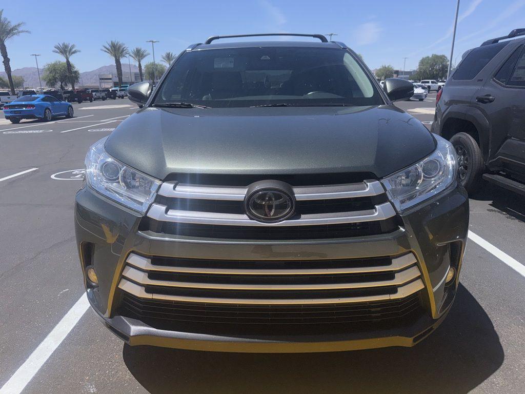 used 2018 Toyota Highlander car, priced at $25,993