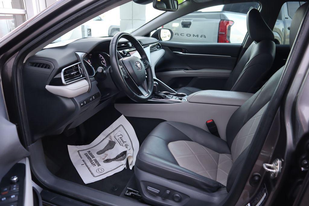 used 2019 Toyota Camry Hybrid car, priced at $18,833