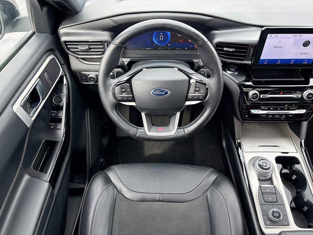 used 2022 Ford Explorer car, priced at $33,036