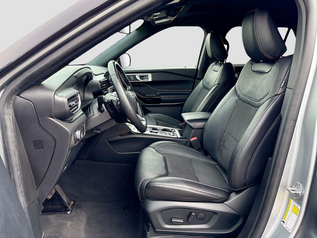 used 2022 Ford Explorer car, priced at $33,036