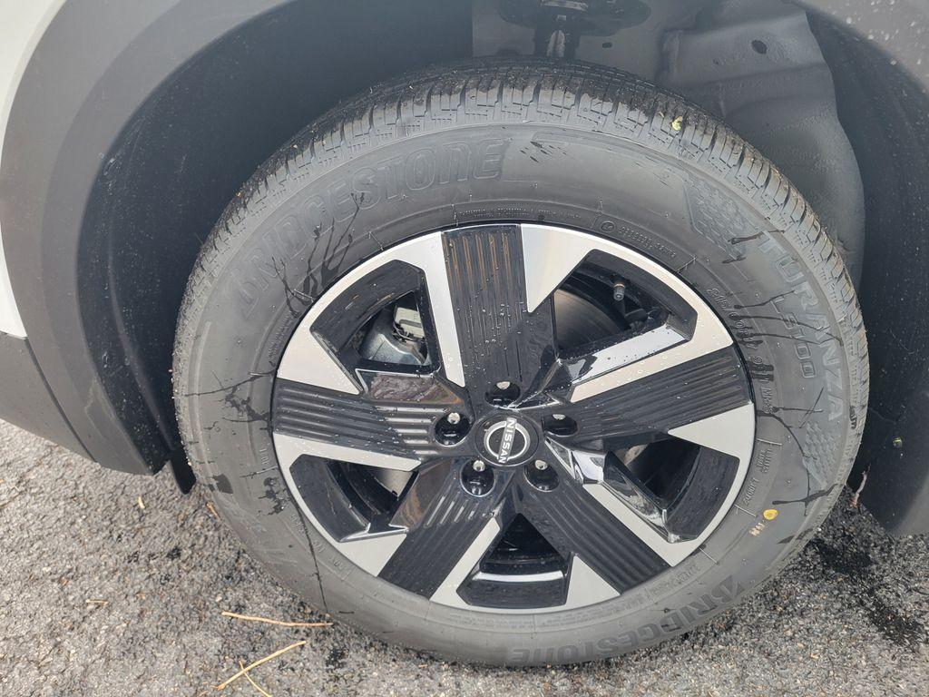 new 2026 Nissan Kicks car, priced at $27,757