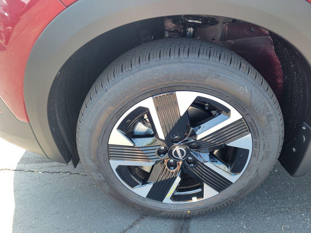 new 2025 Nissan Kicks car, priced at $27,380