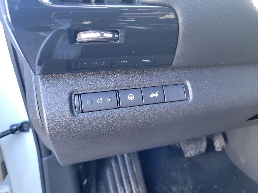 new 2026 Nissan Pathfinder car, priced at $39,111
