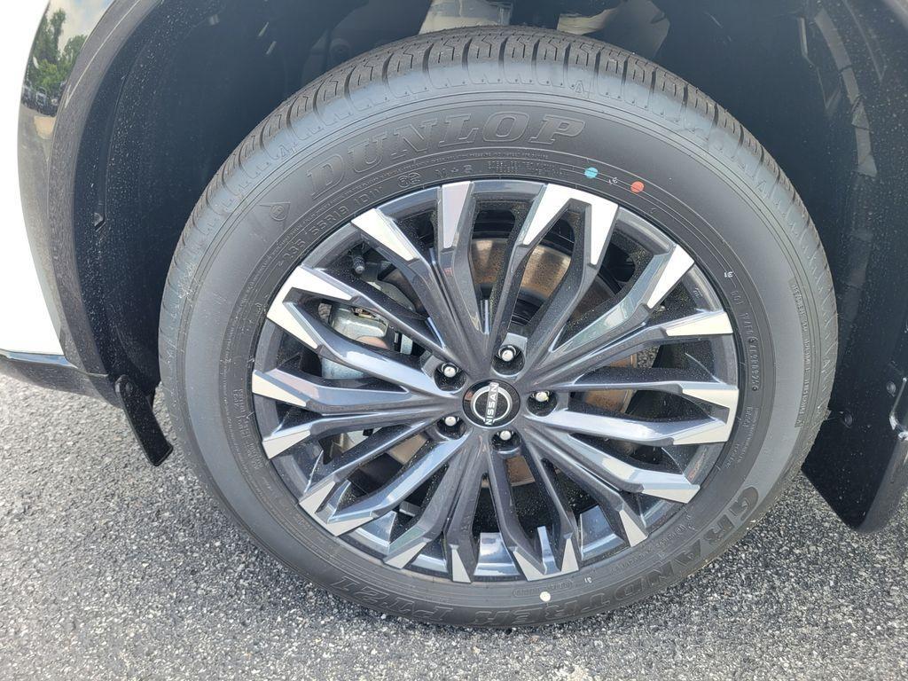 new 2025 Nissan Rogue car, priced at $39,999