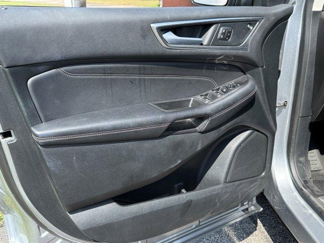 used 2024 Ford Edge car, priced at $25,690