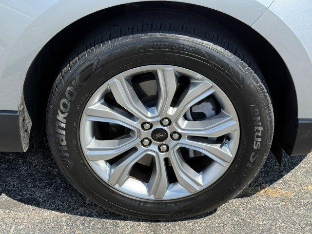 used 2024 Ford Edge car, priced at $25,690