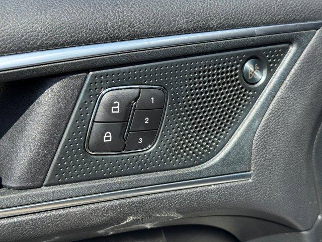 used 2024 Ford Edge car, priced at $25,690