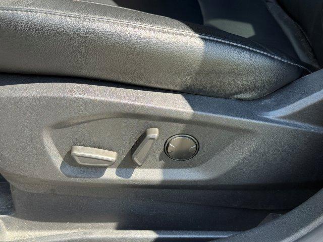 used 2024 Ford Edge car, priced at $25,690