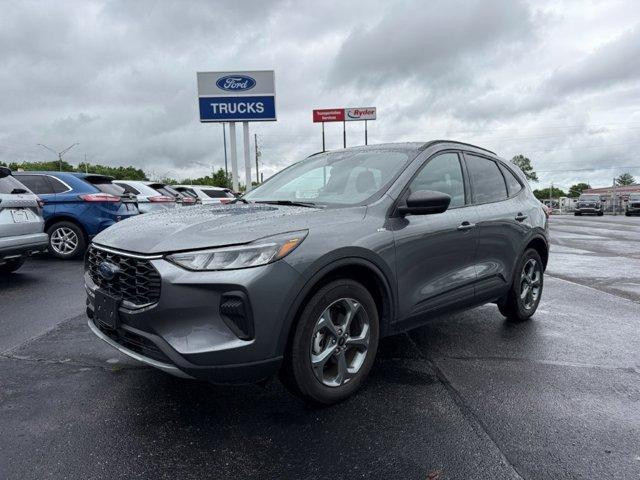 used 2025 Ford Escape car, priced at $25,999