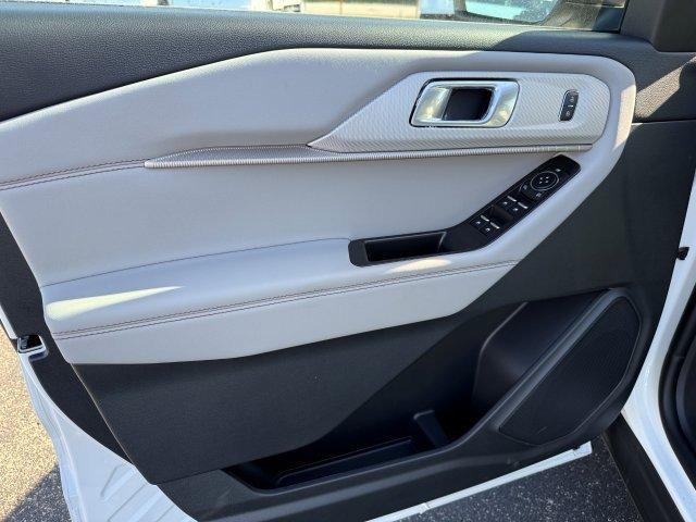new 2026 Ford Explorer car, priced at $50,960