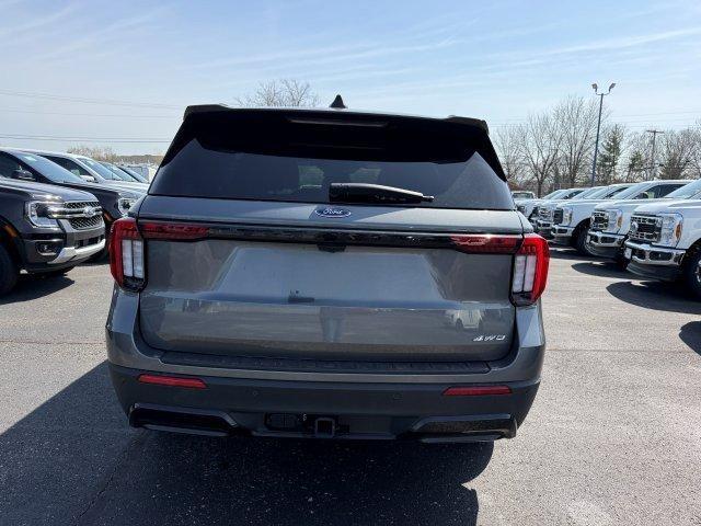 used 2025 Ford Explorer car, priced at $40,499
