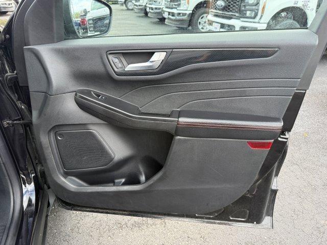 used 2025 Ford Escape car, priced at $24,999