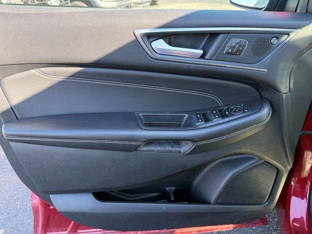 used 2024 Ford Edge car, priced at $27,490