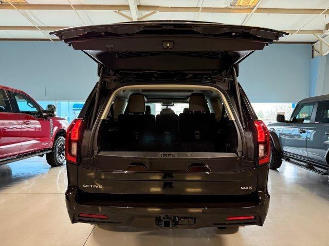 new 2025 Ford Expedition Max car, priced at $76,090