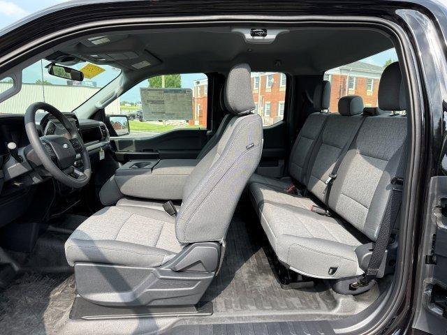 new 2025 Ford F-150 car, priced at $47,555