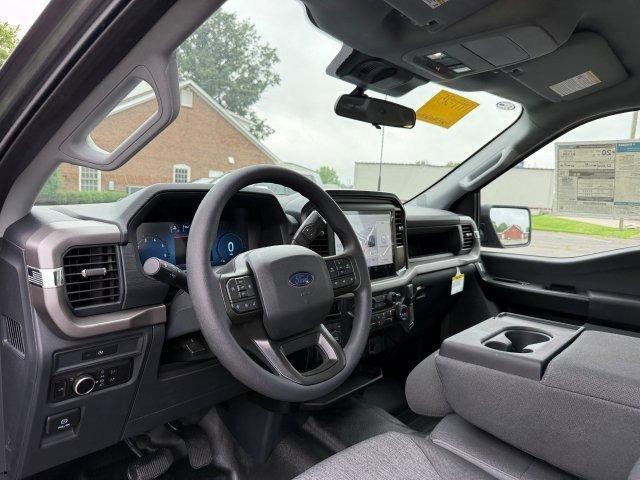 new 2025 Ford F-150 car, priced at $47,555