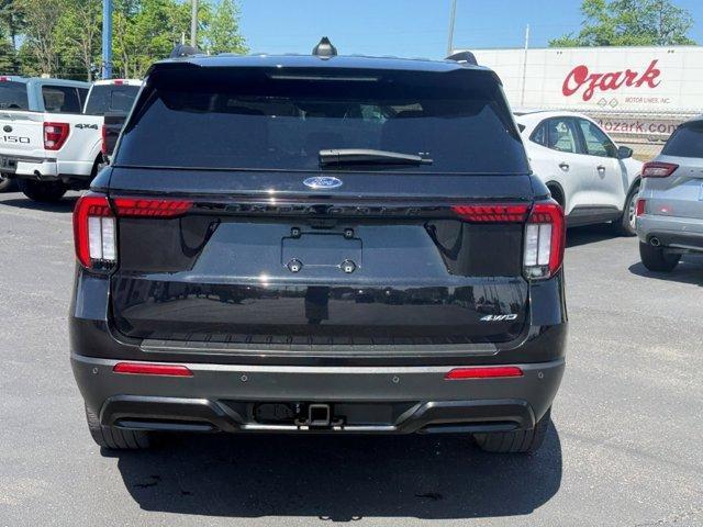 used 2025 Ford Explorer car, priced at $39,999