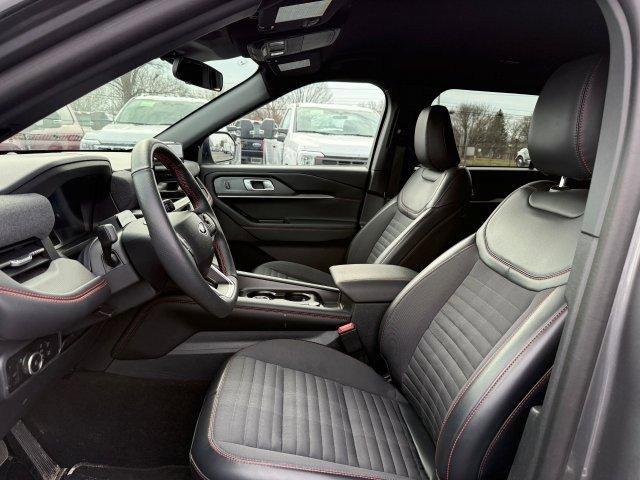used 2025 Ford Explorer car, priced at $39,999