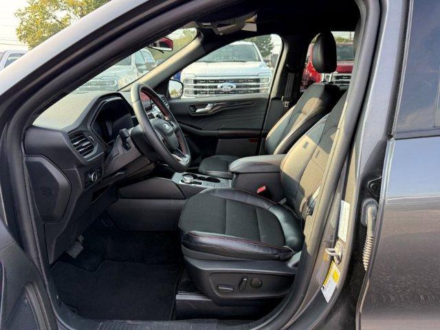 used 2025 Ford Escape car, priced at $23,999