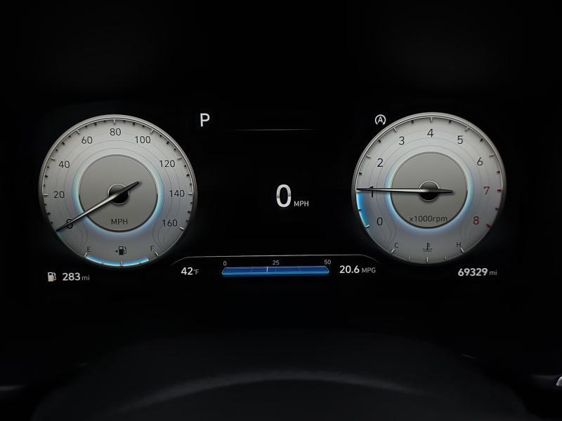 used 2021 Hyundai Santa Fe car, priced at $19,895