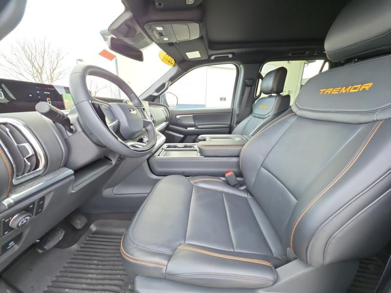 used 2025 Ford Expedition car, priced at $75,995