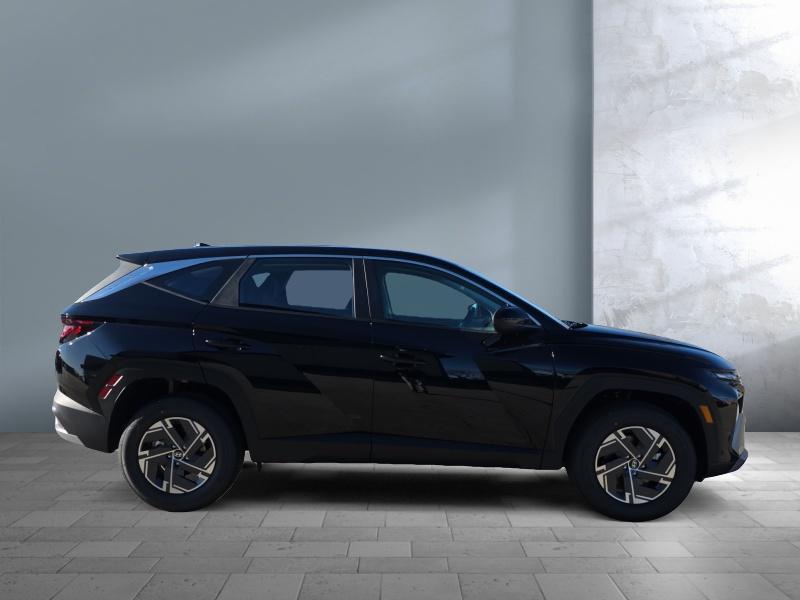 new 2026 Hyundai TUCSON Hybrid car, priced at $34,924