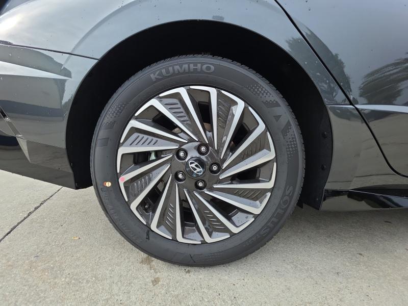 new 2026 Hyundai Sonata Hybrid car, priced at $34,684