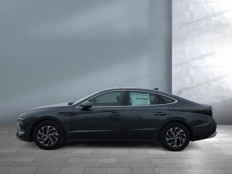new 2026 Hyundai Sonata Hybrid car, priced at $31,169