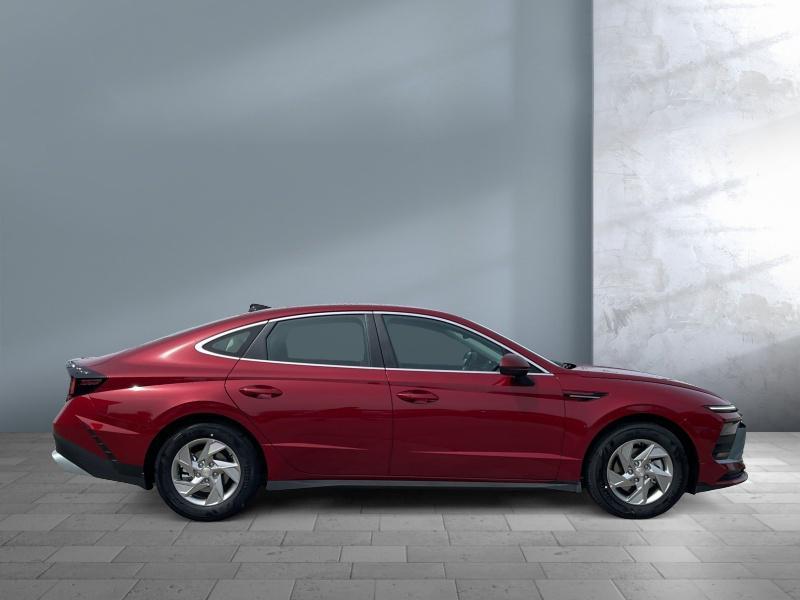 new 2025 Hyundai Sonata car, priced at $27,589