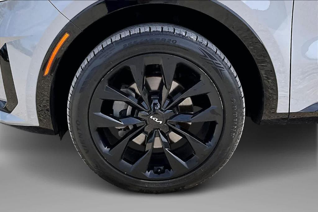 used 2022 Kia Sorento car, priced at $24,988