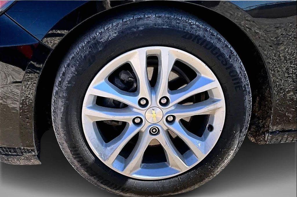 used 2018 Chevrolet Malibu car, priced at $10,550