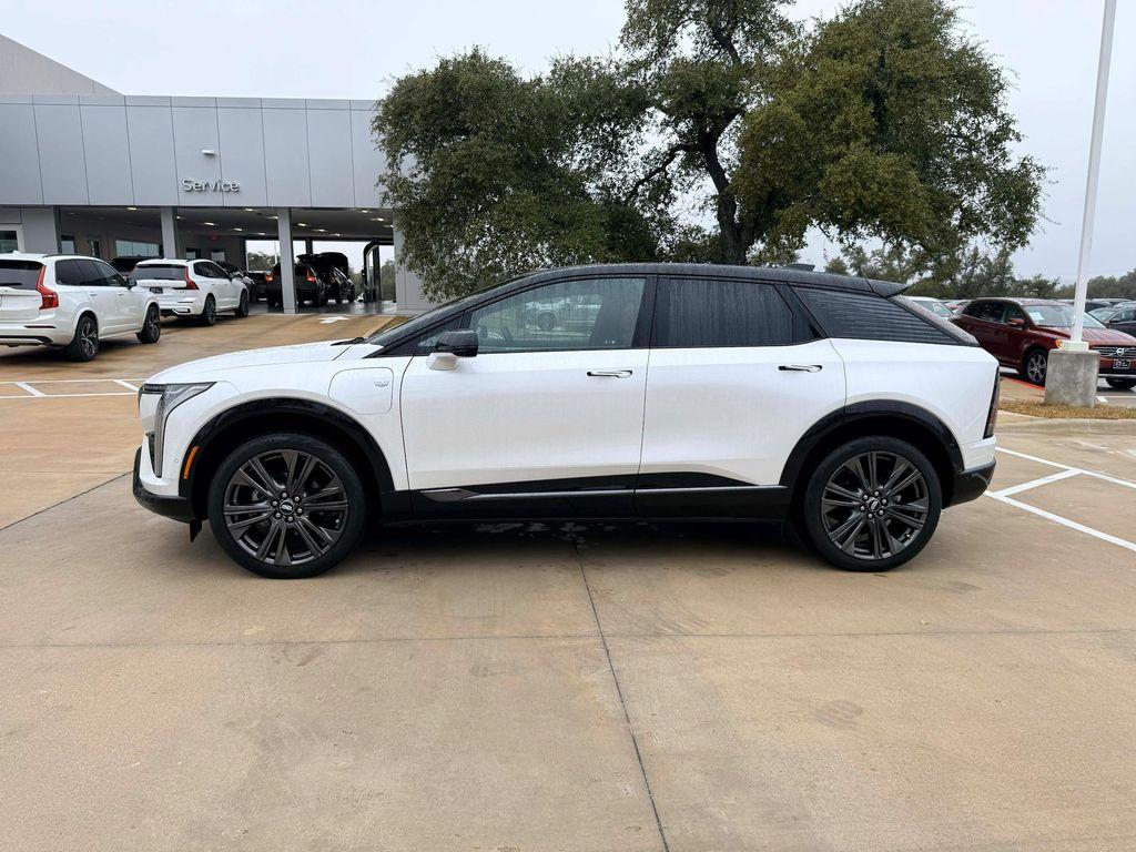 used 2025 Cadillac OPTIQ car, priced at $49,800