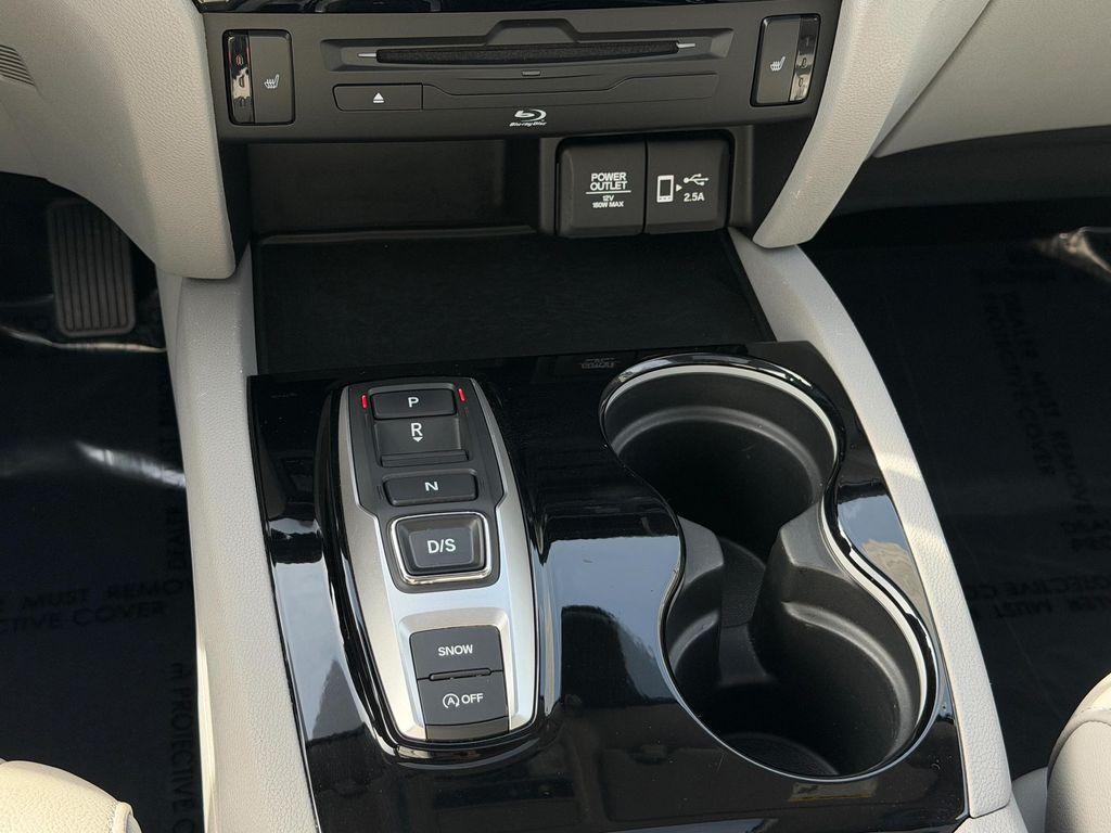 used 2021 Honda Pilot car, priced at $31,900