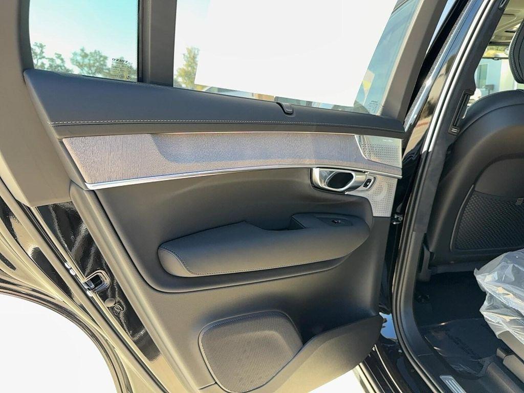 new 2026 Volvo XC90 car, priced at $87,605
