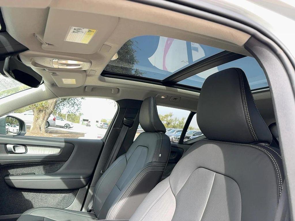 used 2025 Volvo XC40 car, priced at $31,700