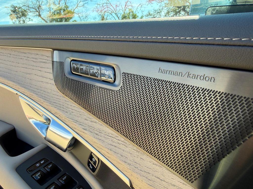 new 2026 Volvo XC90 Plug-In Hybrid car, priced at $85,745