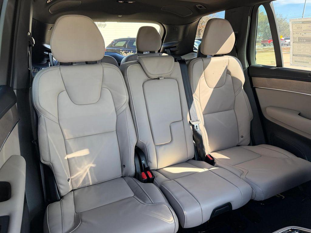 new 2026 Volvo XC90 Plug-In Hybrid car, priced at $85,745