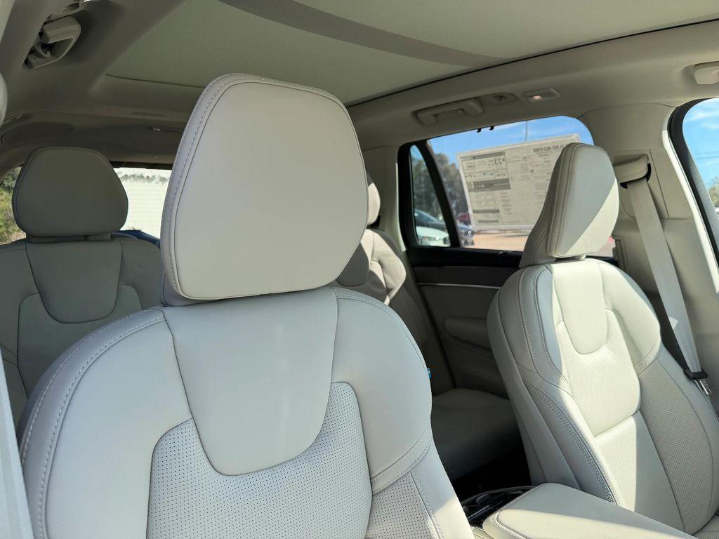 new 2026 Volvo XC90 car, priced at $76,420