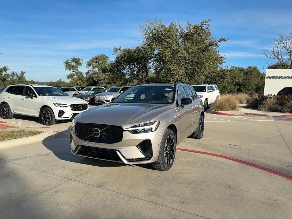 new 2026 Volvo XC60 Plug-In Hybrid car, priced at $69,285