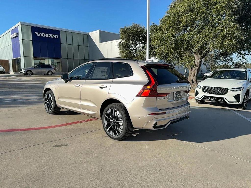 new 2026 Volvo XC60 Plug-In Hybrid car, priced at $69,285
