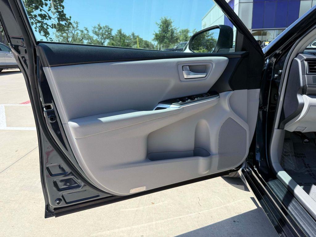 used 2016 Toyota Camry Hybrid car, priced at $19,925